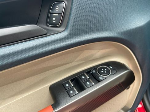 Used 2025 Ford Maverick Lariat w/ 4K Tow Package AWD/4WD image 21