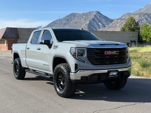 Used 2024 GMC Sierra 1500 Pro w/ Pro Value Package AWD/4WD image 1