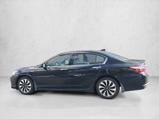 Used 2017 Honda Accord Touring image 8