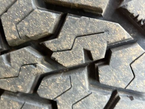 Used 2021 Chevrolet Silverado 1500 LT image 12