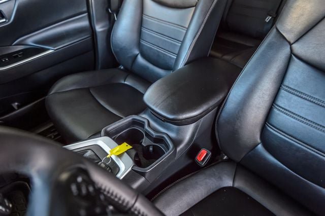 Used 2021 Toyota RAV4 XLE Premium FWD image 31