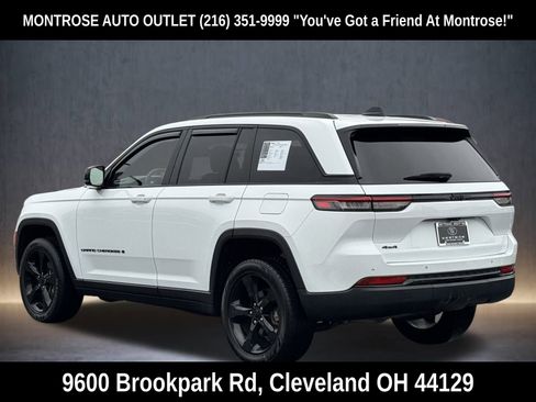 Used 2023 Jeep Grand Cherokee Altitude image 6