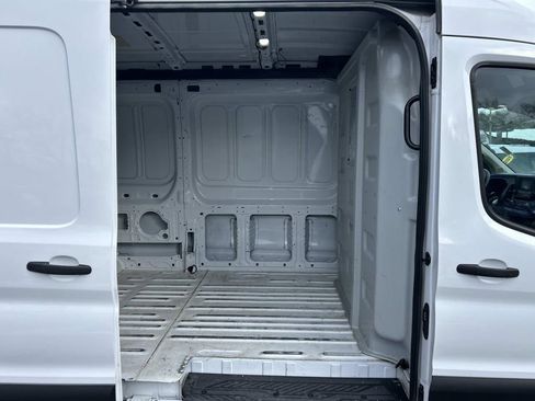 Used 2023 Ford Transit 250 Medium Roof image 14