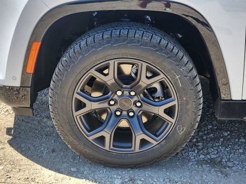 New 2026 Jeep Grand Wagoneer 4WD w/ Quick Order Packge 29V Upland image 7