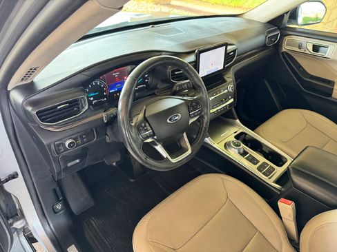 Used 2020 Ford Explorer Limited RWD image 10