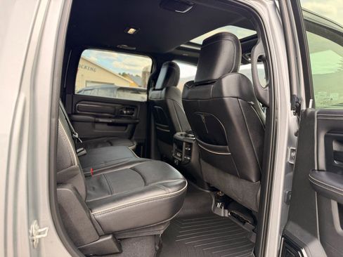 Used 2023 RAM 2500 Limited image 30