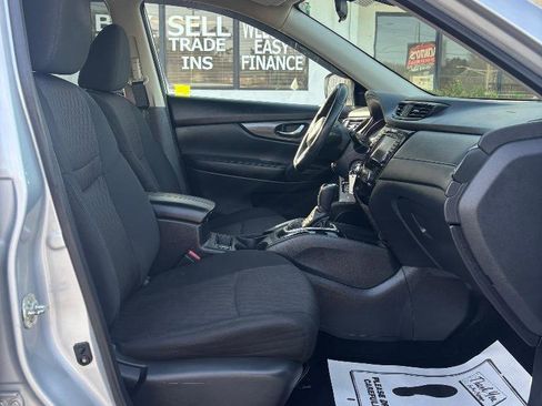 Used 2019 Nissan Rogue S w/ Special Edition Package image 32