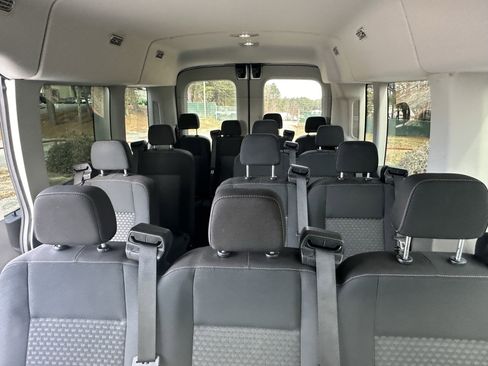 Used 2023 Ford Transit 350 XL image 17