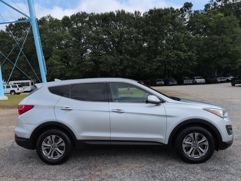 Used 2016 Hyundai Santa Fe Sport AWD/4WD image 2