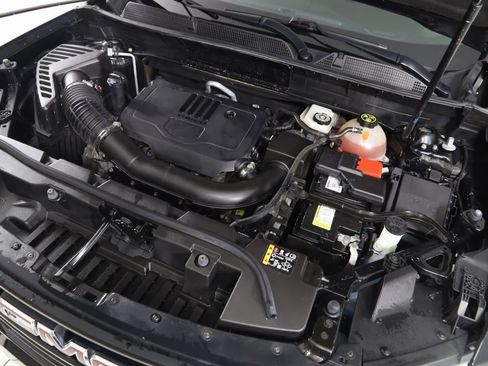 Used 2023 GMC Acadia SLE w/ Driver Convenience Package image 20