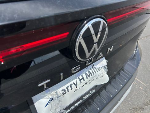 Used 2026 Volkswagen Tiguan SE FWD image 22