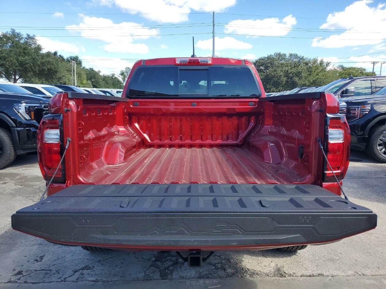 New 2026 GMC Canyon AT4 w/ AT4 Premium Package AWD/4WD image 9
