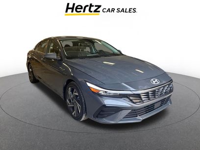 Used 2025 Hyundai Elantra Limited