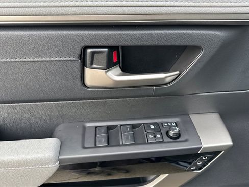 Used 2025 Toyota Tundra Limited image 14