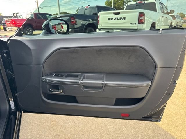 Used 2009 Dodge Challenger SRT8 RWD image 20