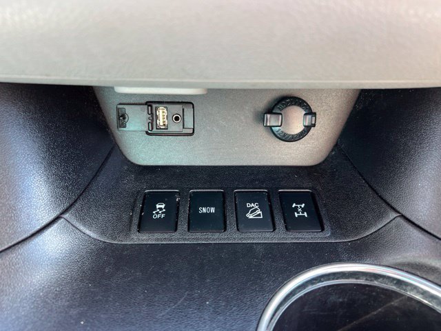 Used 2016 Toyota Highlander Limited AWD/4WD image 18