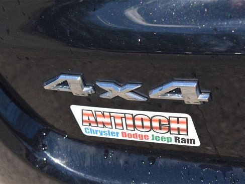 Used 2022 Jeep Compass Limited image 19