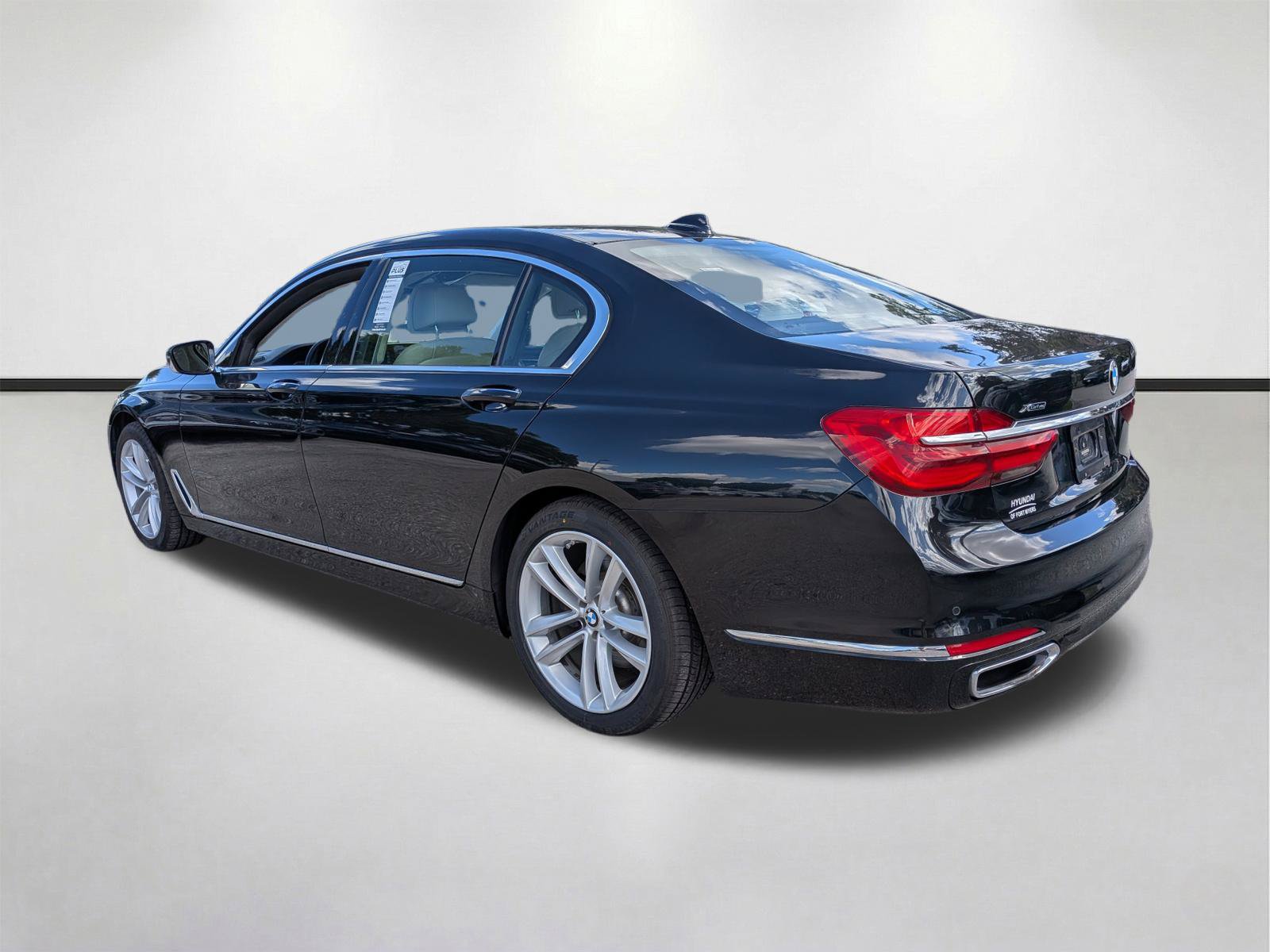 Used 2018 BMW 750i xDrive AWD/4WD image 6