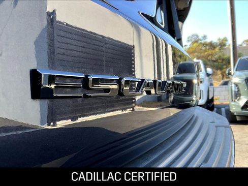 Used 2026 Cadillac Escalade ESV Platinum Sport w/ LPO, ONYX Package AWD/4WD image 30