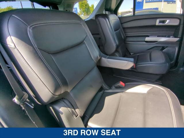 Used 2023 Ford Explorer XLT w/ Equipment Group 202A RWD image 22