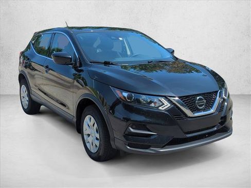 Used 2020 Nissan Rogue Sport S FWD image 3