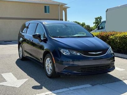 Used 2018 Chrysler Pacifica LX