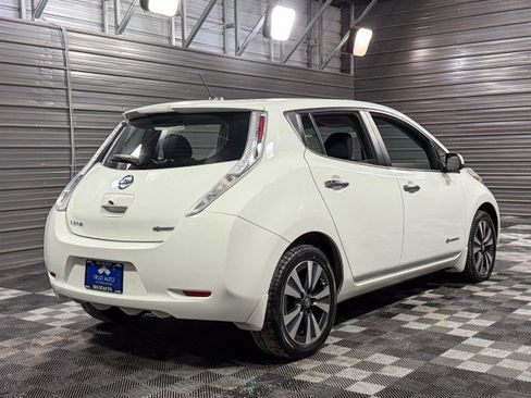 Used 2017 Nissan Leaf SV image 5
