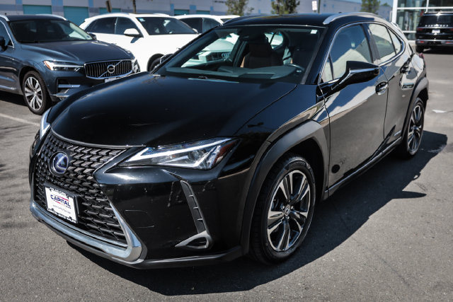 Used 2022 Lexus UX 250h w/ Accessory Package (Z1) AWD/4WD image 5