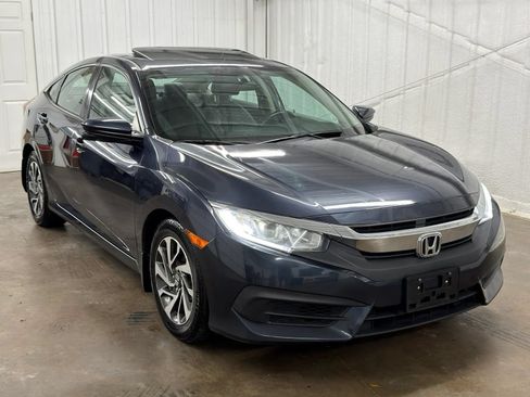 Used 2017 Honda Civic EX image 1