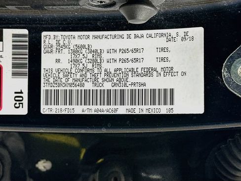 Used 2019 Toyota Tacoma TRD Sport AWD/4WD image 33