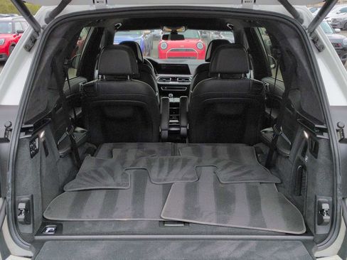 Certified 2022 BMW X7 xDrive40i w/ M Sport Package image 36