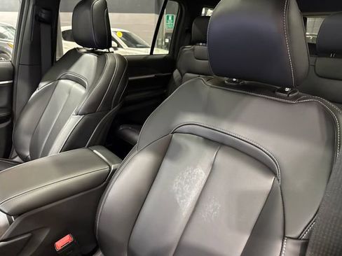 New 2026 Jeep Grand Cherokee L Limited w/ Limited Altitude Package AWD/4WD image 11