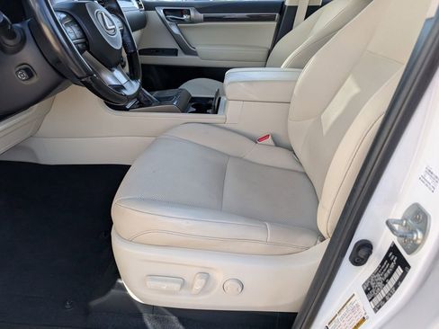 Used 2023 Lexus GX 460 Premium w/ Premium Package AWD/4WD image 12