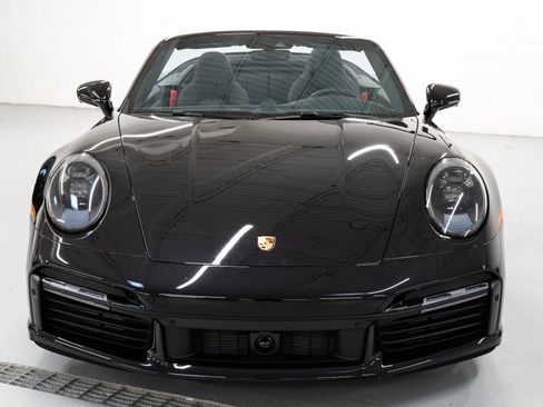Used 2021 Porsche 911 Turbo S image 2