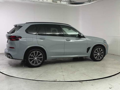 Used 2026 BMW X5 xDrive40i image 9