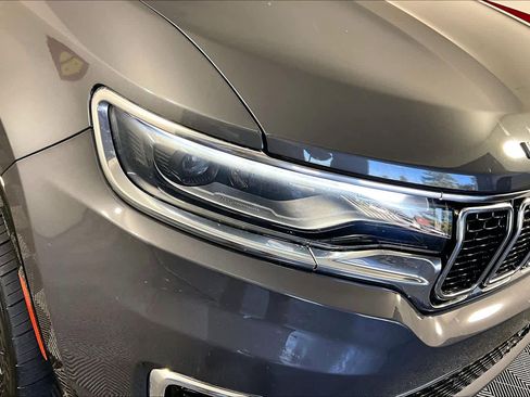 Used 2023 Jeep Wagoneer 2WD image 24