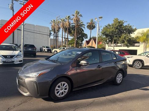 Used 2022 Toyota Prius LE FWD image 9