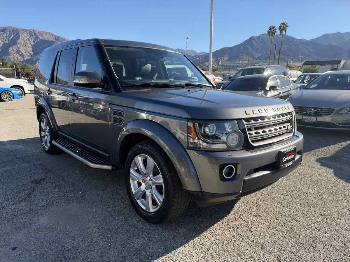 Used 2015 Land Rover LR4 HSE AWD/4WD image 2