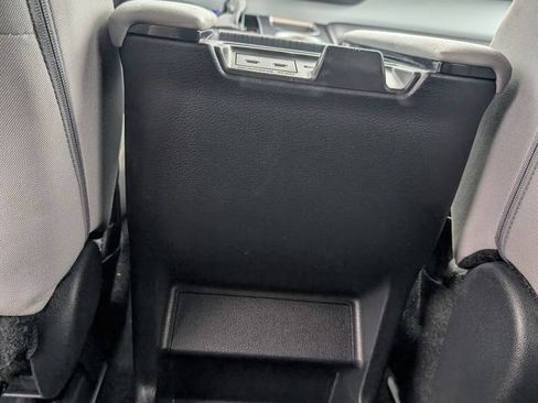 Used 2025 Toyota Sienna LE FWD image 20