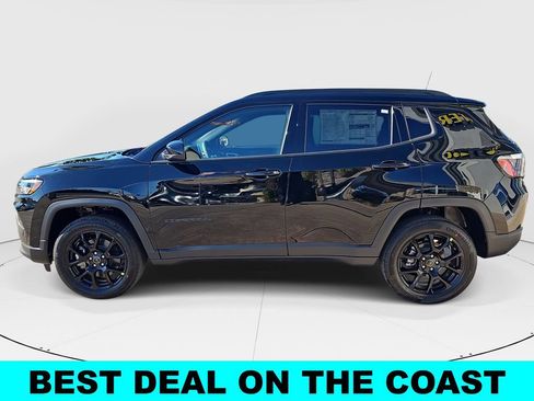 New 2026 Jeep Compass Latitude image 6