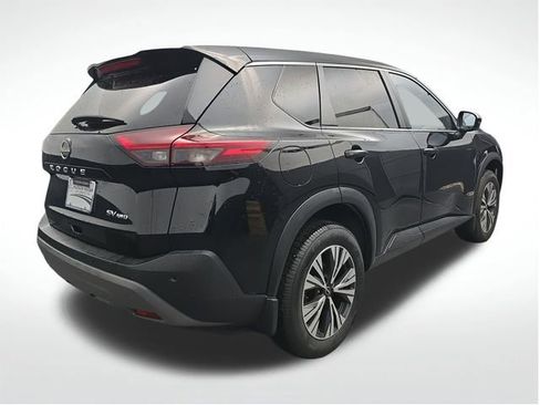 Used 2023 Nissan Rogue SV image 9