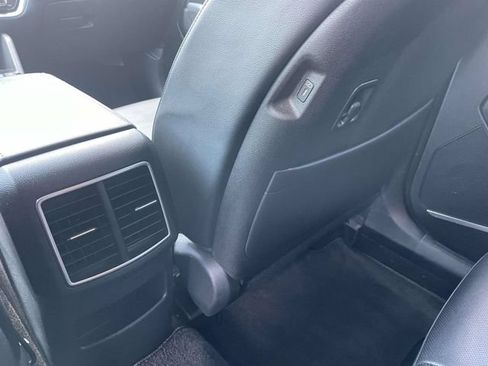 Certified 2025 Kia Sportage EX FWD image 10