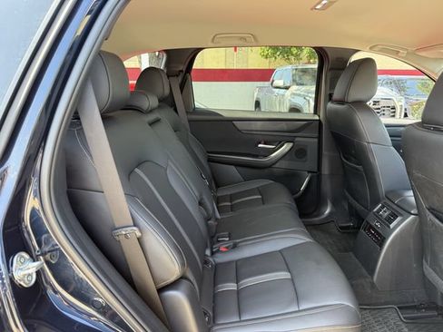 Used 2025 MAZDA CX-90 3.3 Turbo w/ Select Package AWD/4WD image 31