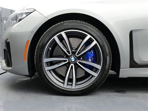 Used 2022 BMW 750i xDrive w/ Autobahn Package image 6