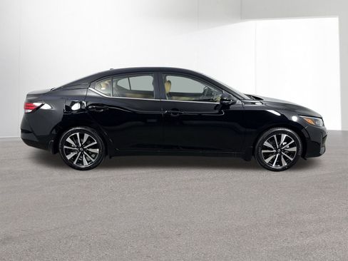 New 2025 Nissan Sentra SV w/ SV Premium Package image 36