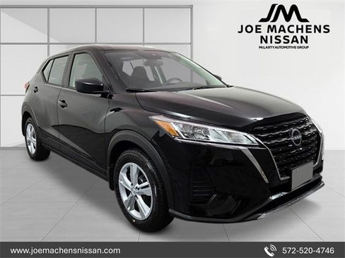 New 2025 Nissan Kicks Play S image 7