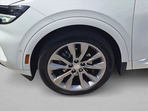 Used 2021 Buick Envision Avenir w/ Technology Package II AWD/4WD image 25