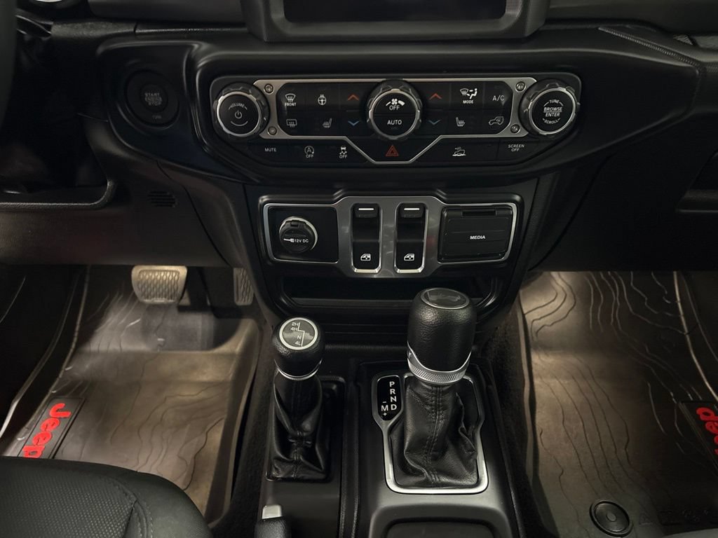 Used 2022 Jeep Wrangler Sport AWD/4WD image 17
