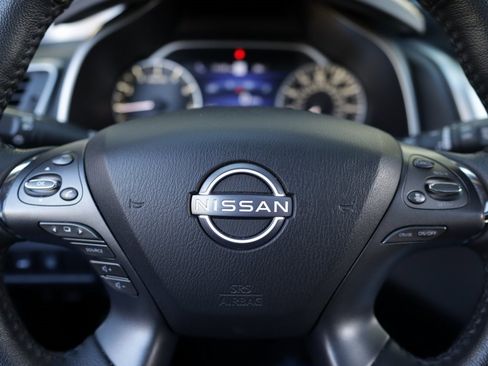 Used 2024 Nissan Murano SV image 11