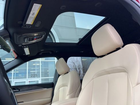 New 2026 Jeep Grand Cherokee L Limited image 13